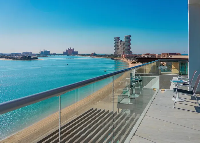 C Central Hotel And Resort The Palm